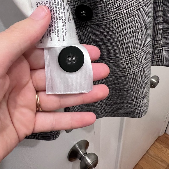 Long Sleeves Fall Jacket - Picture 3 of 6